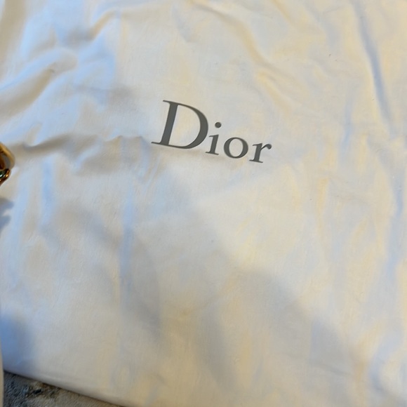 SOLD Dior oblique saddle bag excellent like new condition with box dust and card - Picture 5 of 10